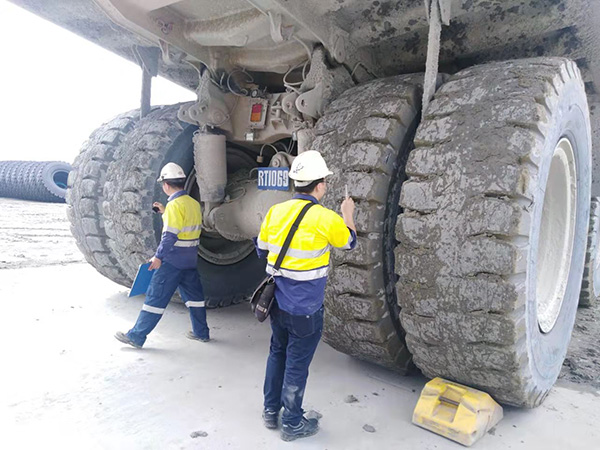 陆安牌27.00R49非公路工程机械轮胎确保亚洲铜矿提高生产率和降低本钱